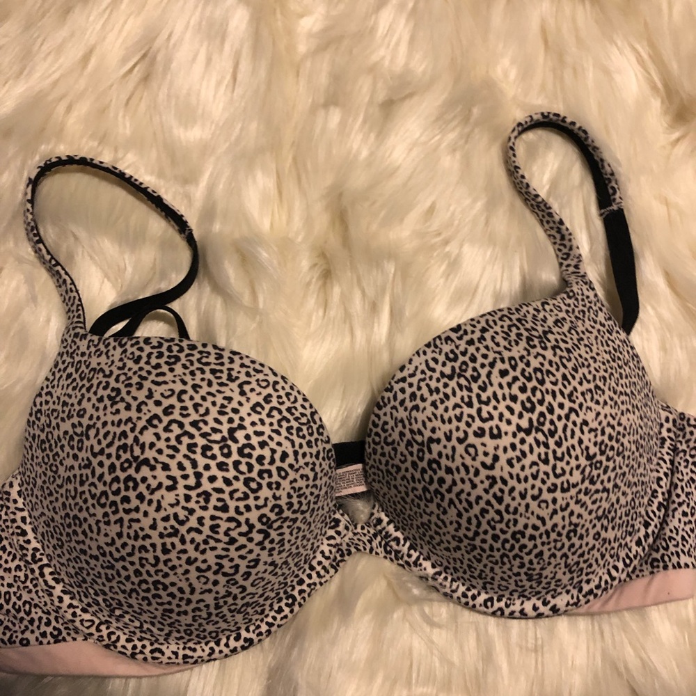 Body by Victoria Secret bra